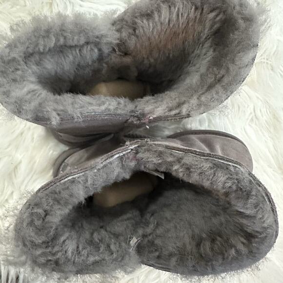 UGG Womens Constantine Boots Size 7 Gray Lace Up Detail Fur Lined - Picture 9 of 9